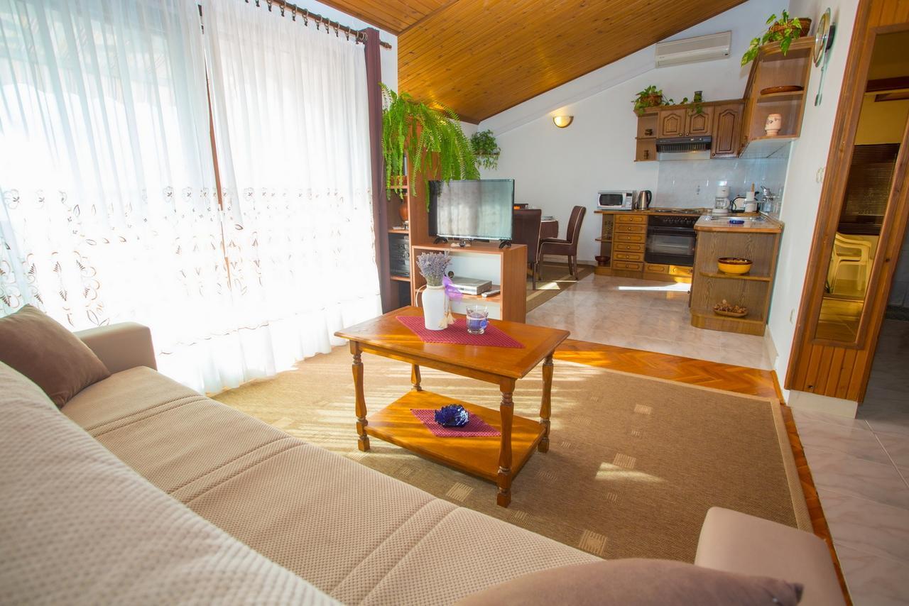 פודגורה Apartments Tanja מראה חיצוני תמונה