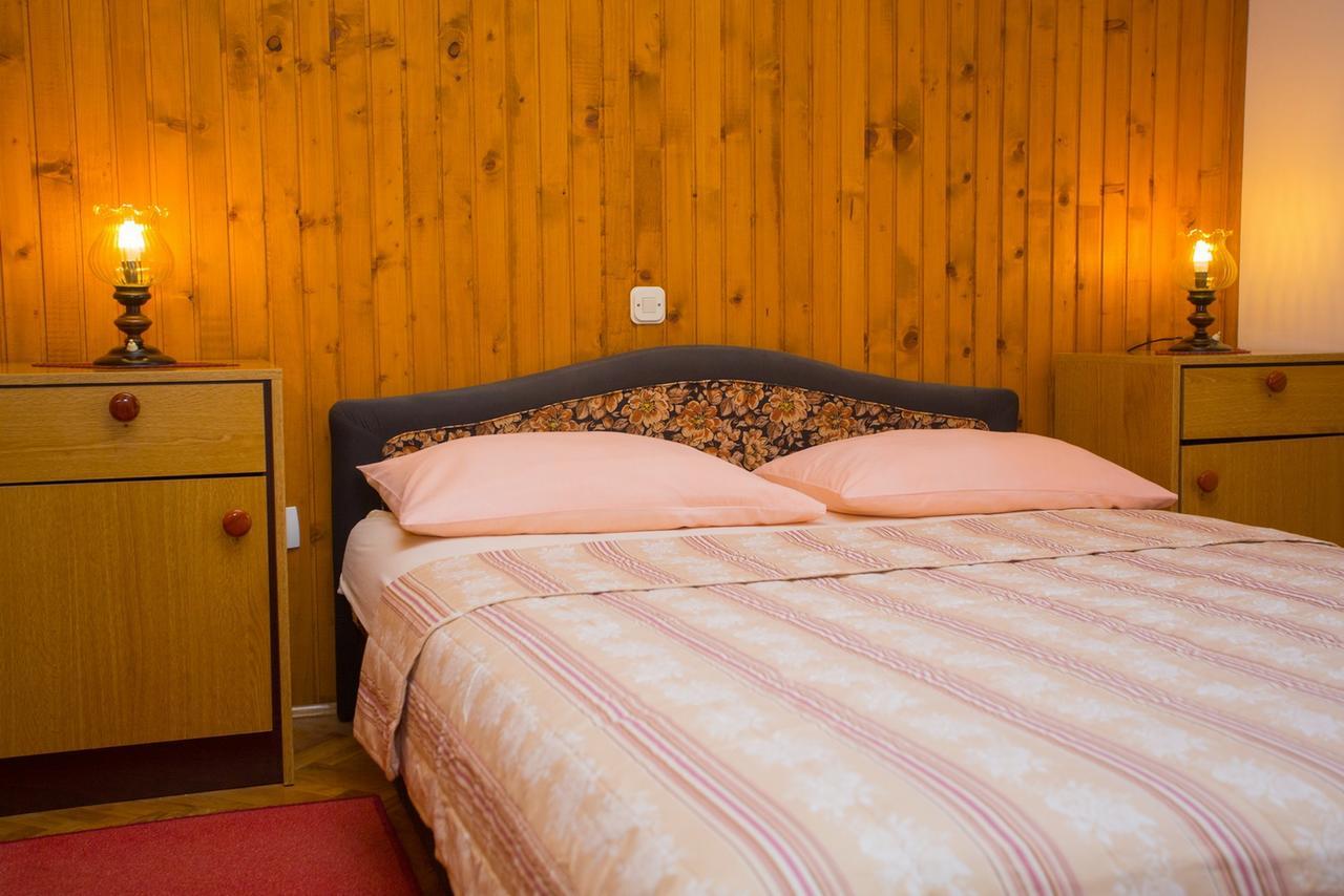 פודגורה Apartments Tanja מראה חיצוני תמונה